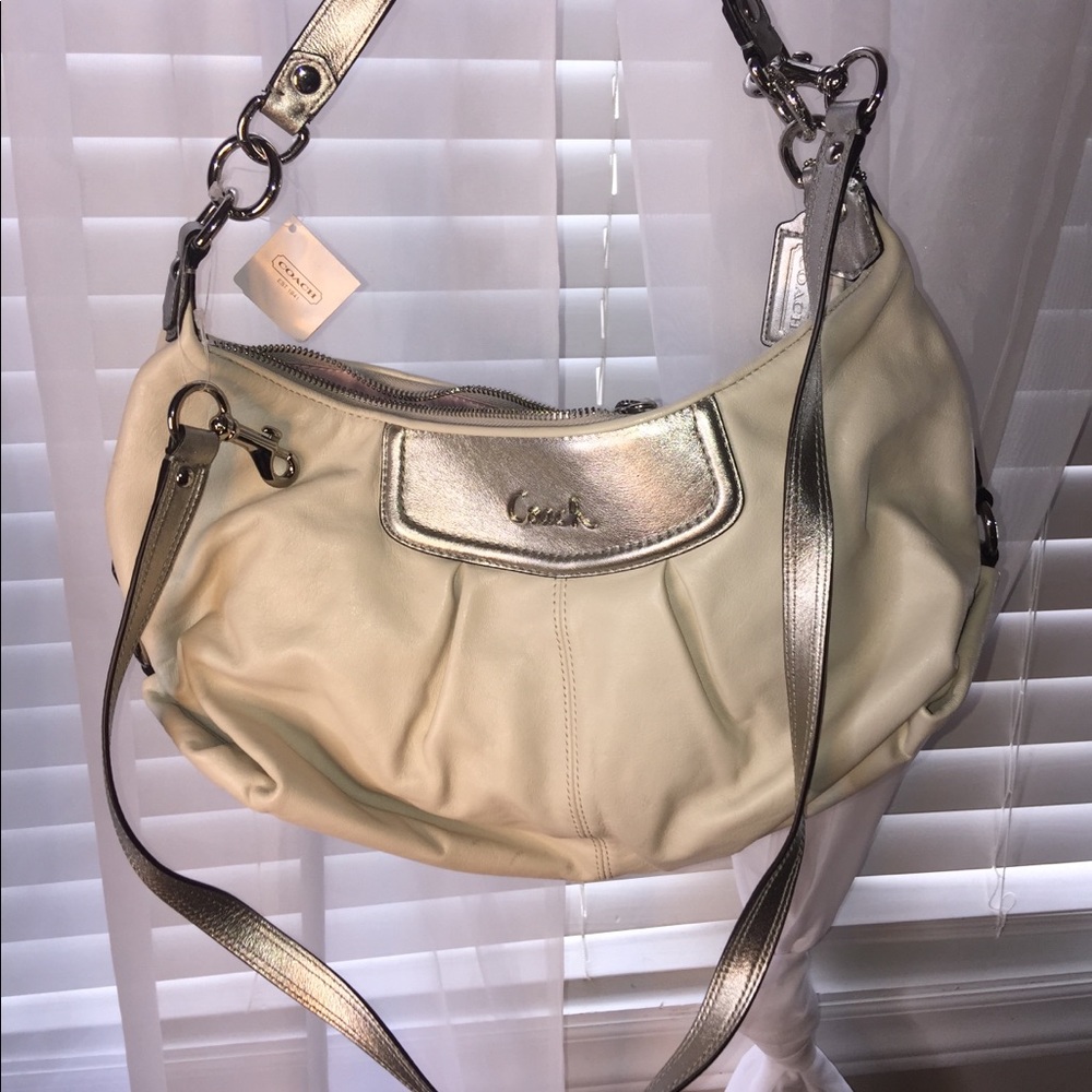 coach purse.